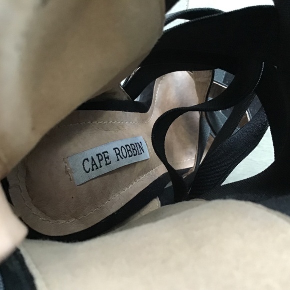 Cape Robbin Black Suede Stiletto Heels size 7 - Picture 7 of 7